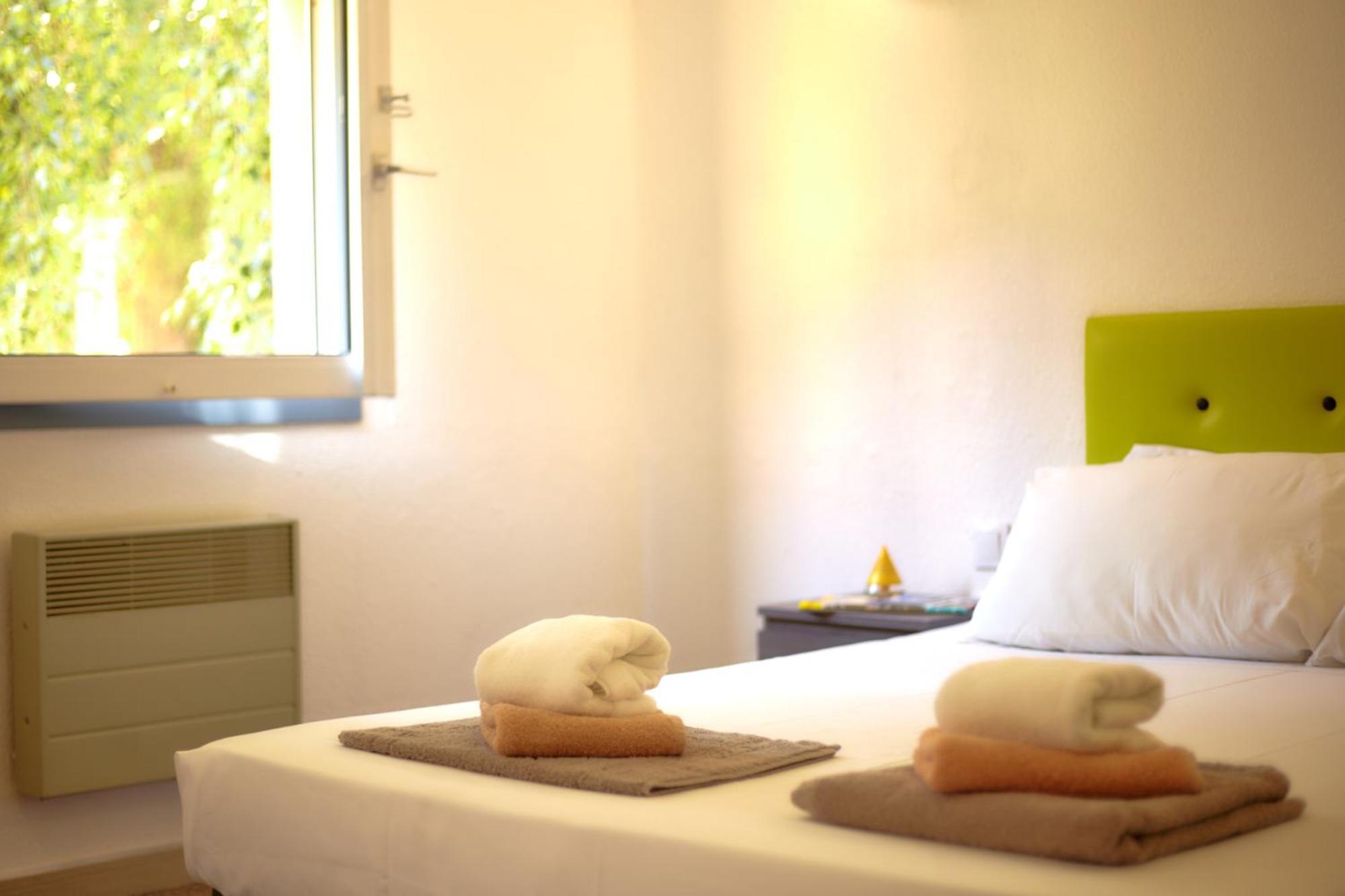 Hotel La Voile Bleue La Richardais Екстер'єр фото