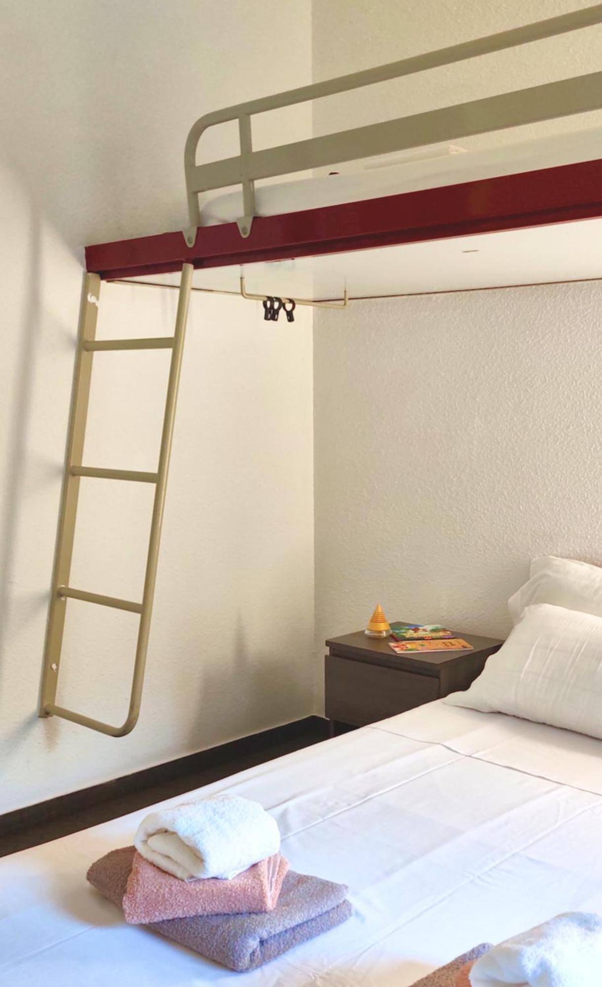 Hotel La Voile Bleue La Richardais Екстер'єр фото