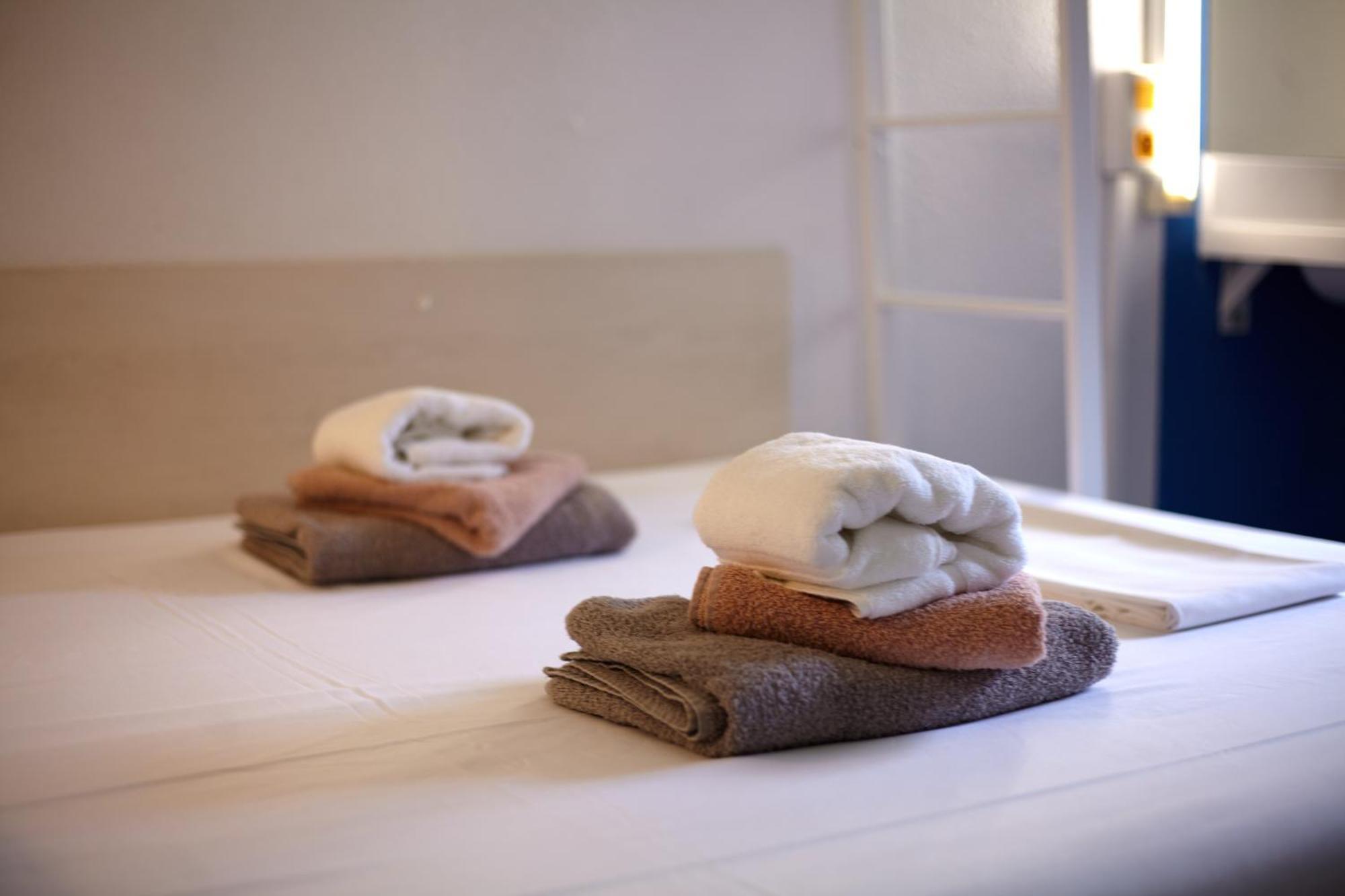 Hotel La Voile Bleue La Richardais Екстер'єр фото