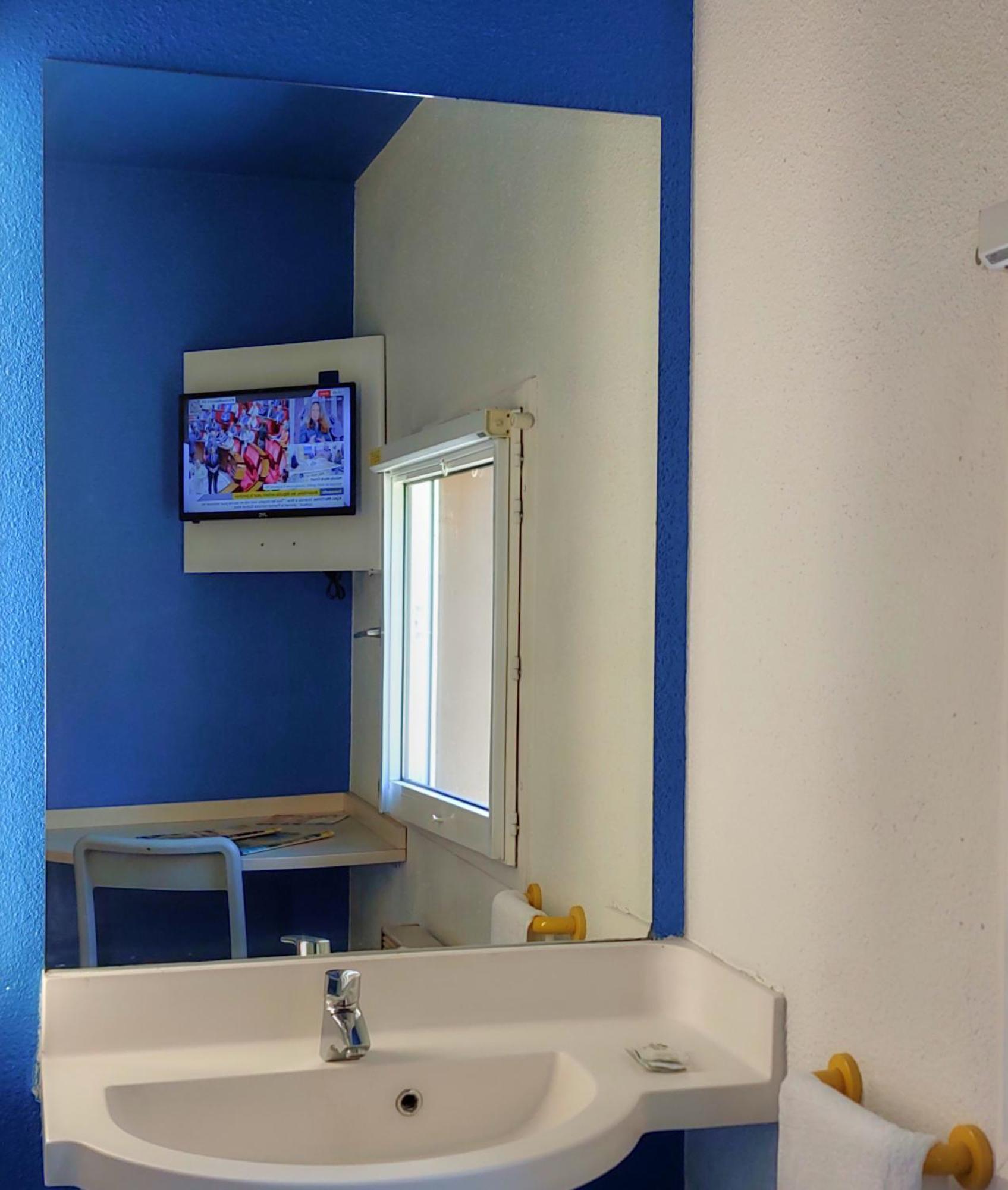 Hotel La Voile Bleue La Richardais Екстер'єр фото