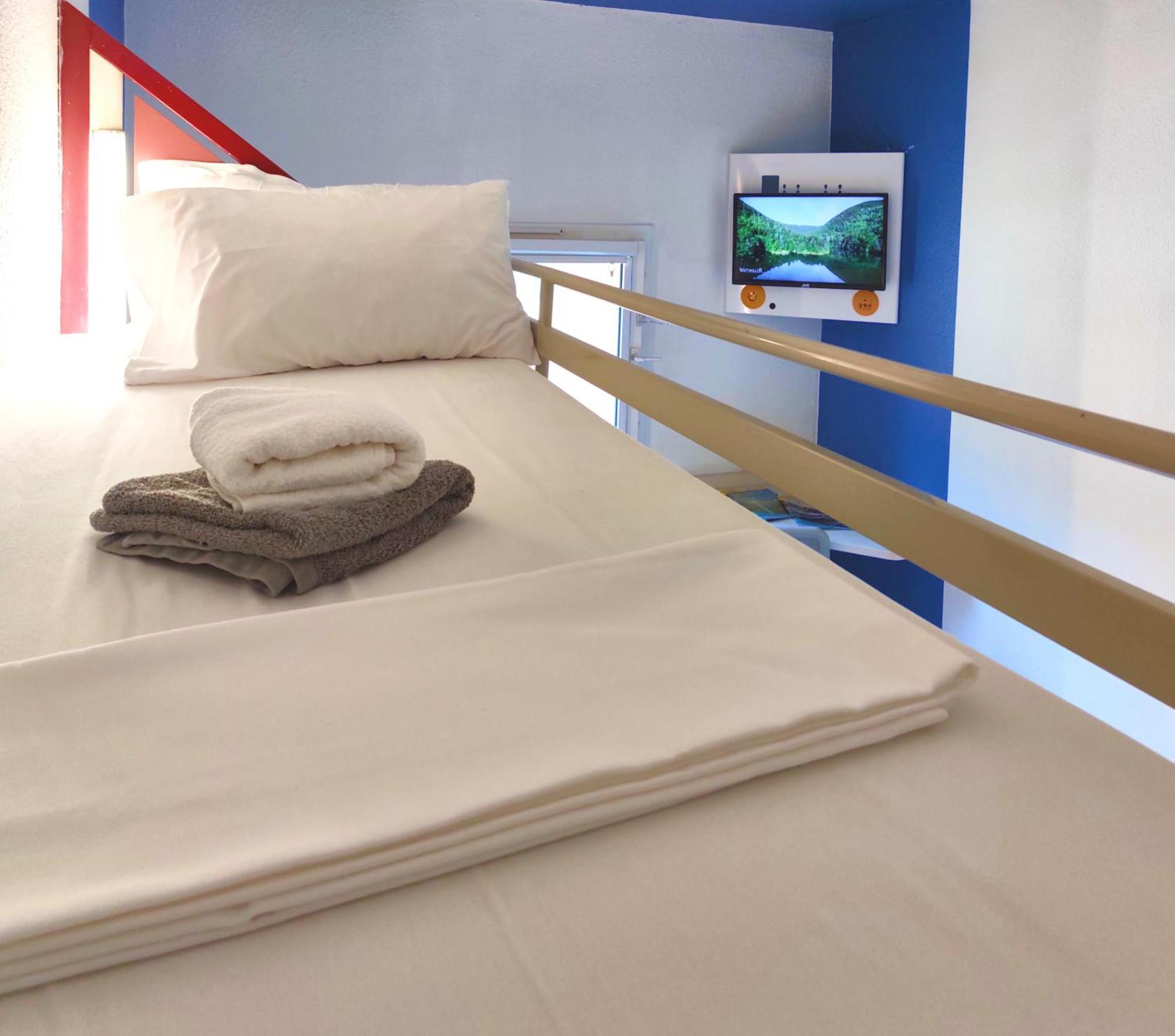 Hotel La Voile Bleue La Richardais Екстер'єр фото